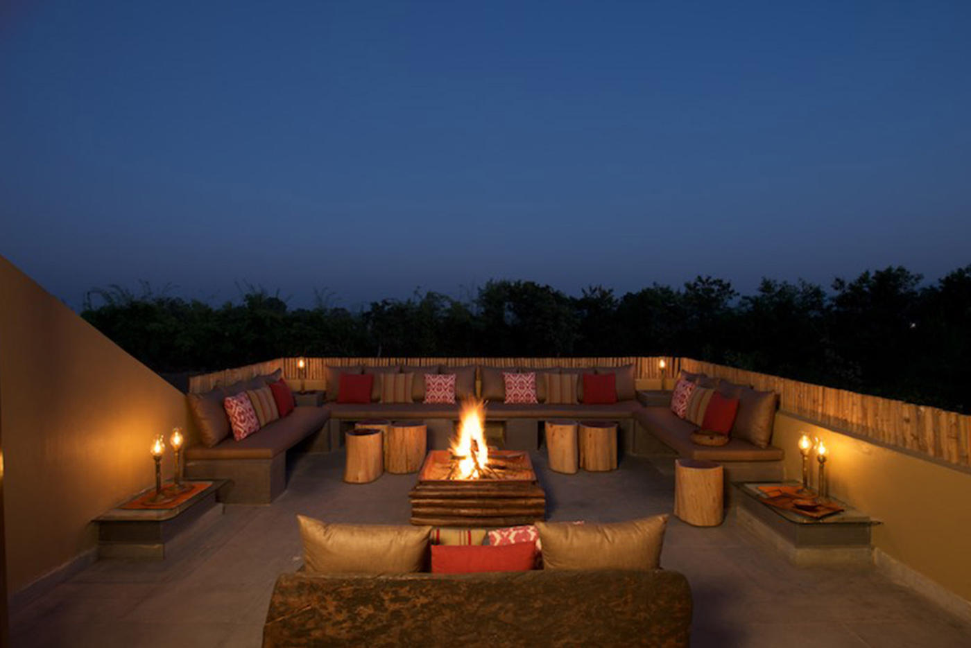 Terrace, Forsyth Lodge