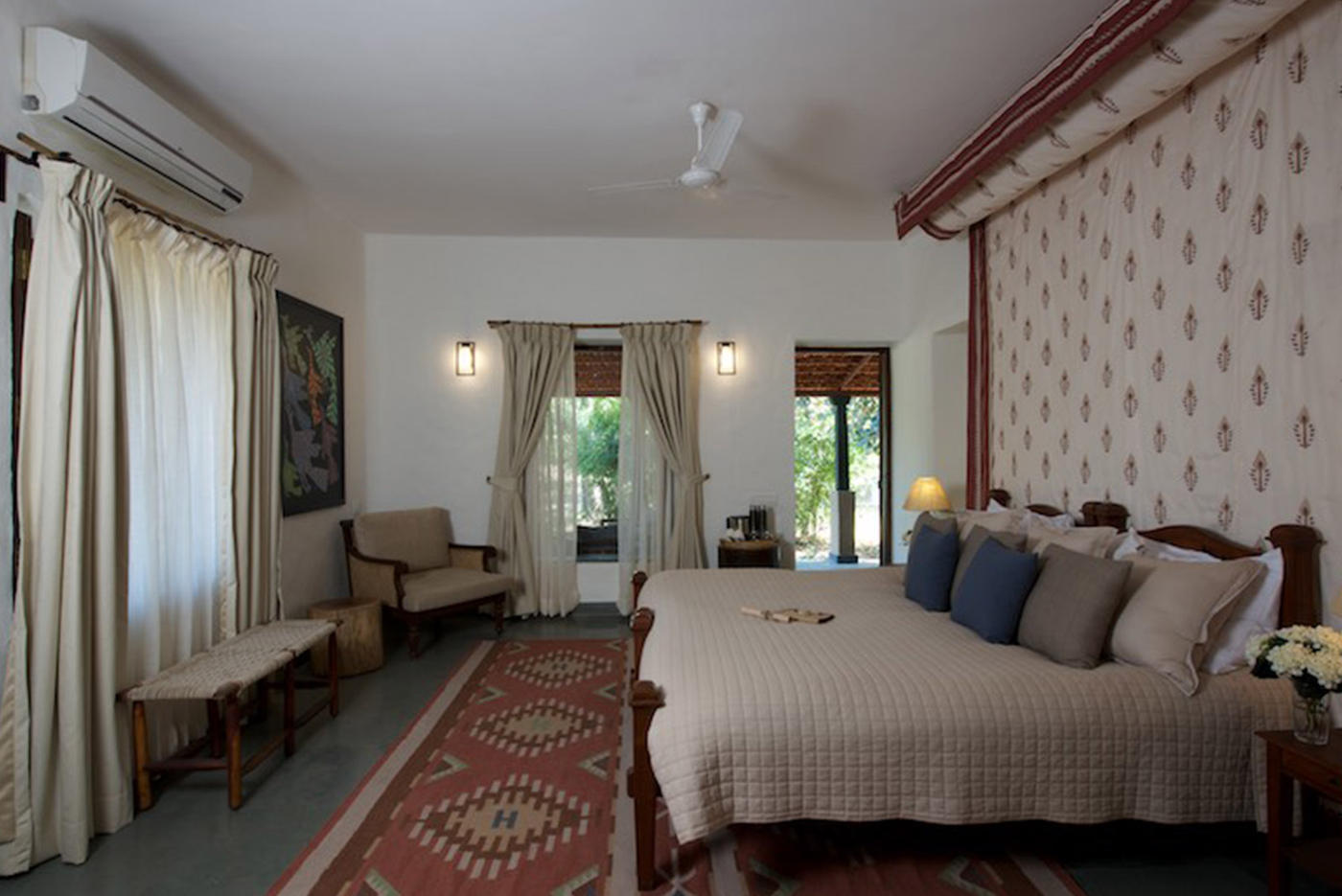Room, Forsyth Lodge