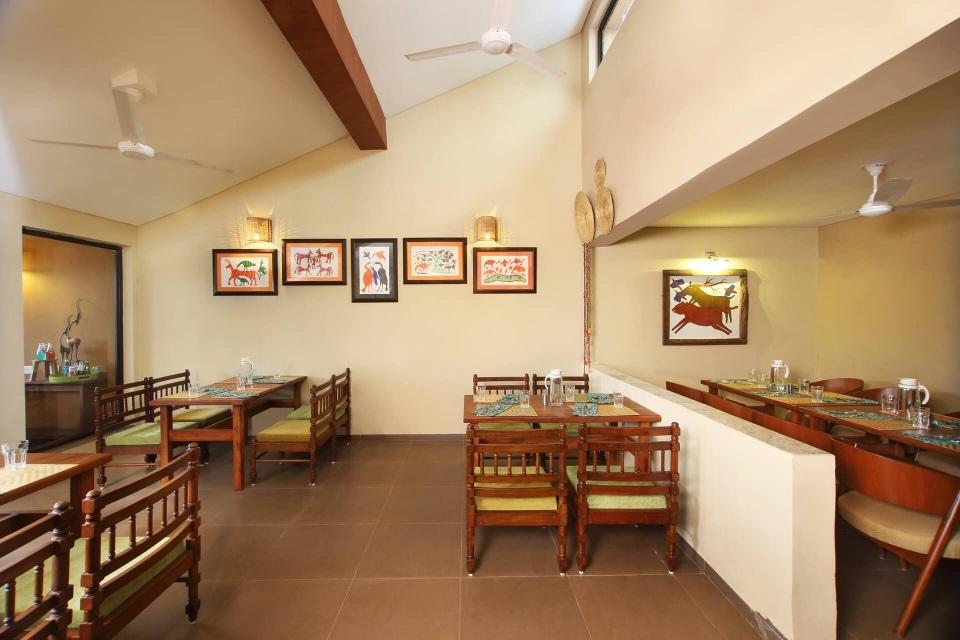 Dining Area, Svasara Jungle Lodge