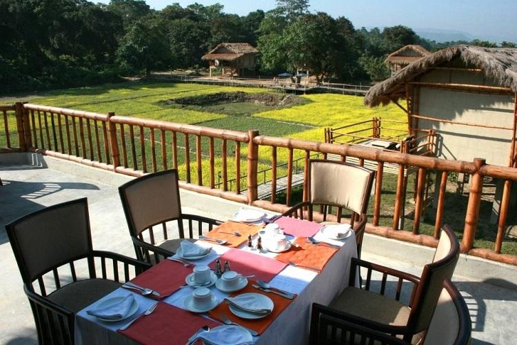 Breakfast, Diphlu River Lodge