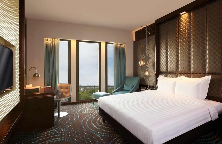 Deluxe room, Pullman New Delhi Aerocity