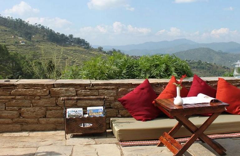 Courtyard, Itmenaan Estate