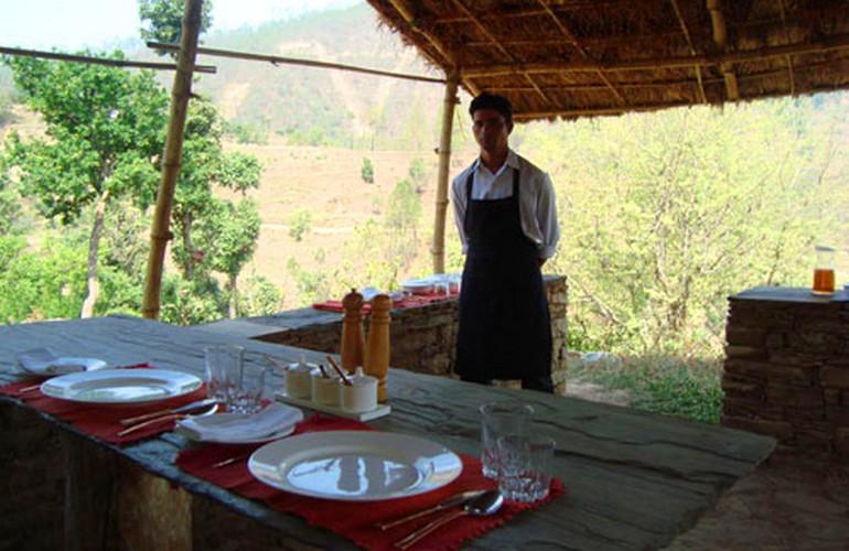 Dining, Itmenaan Estate