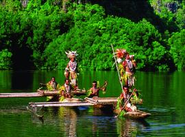 Canoes, Tufi