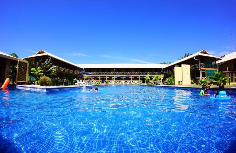 Swimming pool, Rapopo Plantation Resort
