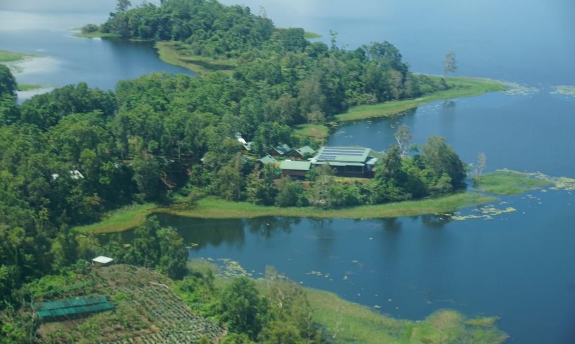 Wildlife lodge, Lake Murray