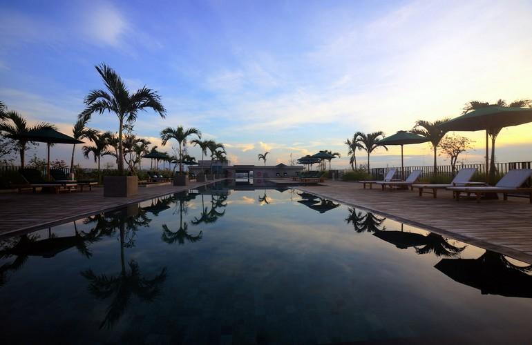 Swimming pool, U Paasha Seminyak