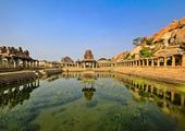 Exploring Hampi