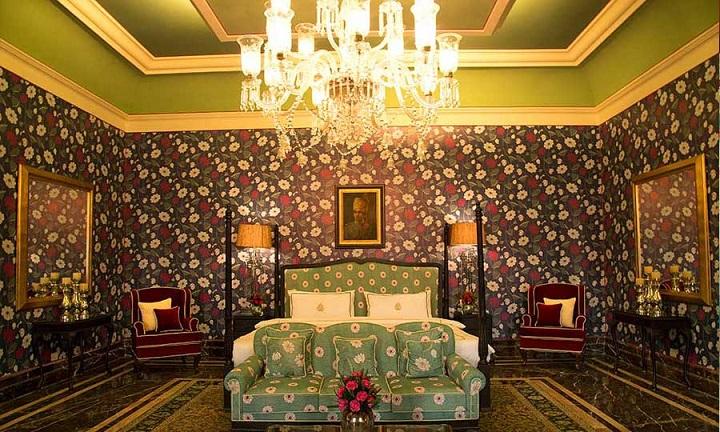 Bedroom, Sujan Rajmahal Palace