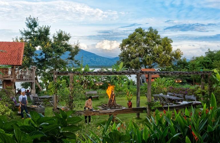 Exterior, LAK Tented Camp