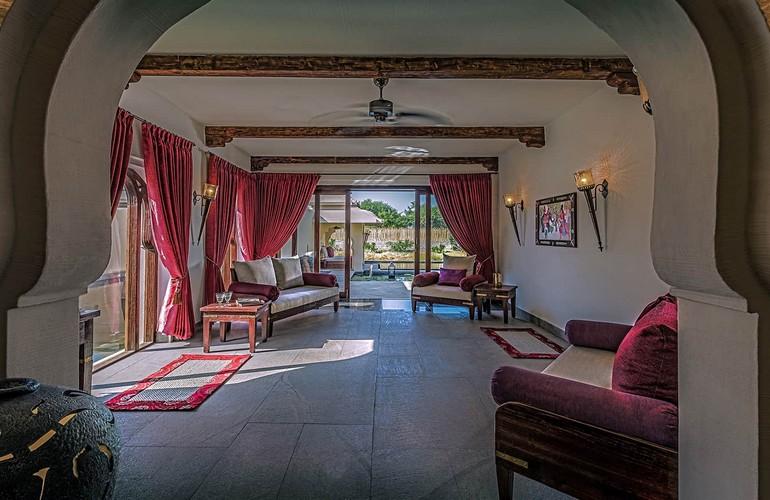 Jal Mahal Suite, Living Room, Evolve Back Kamalapura Palace