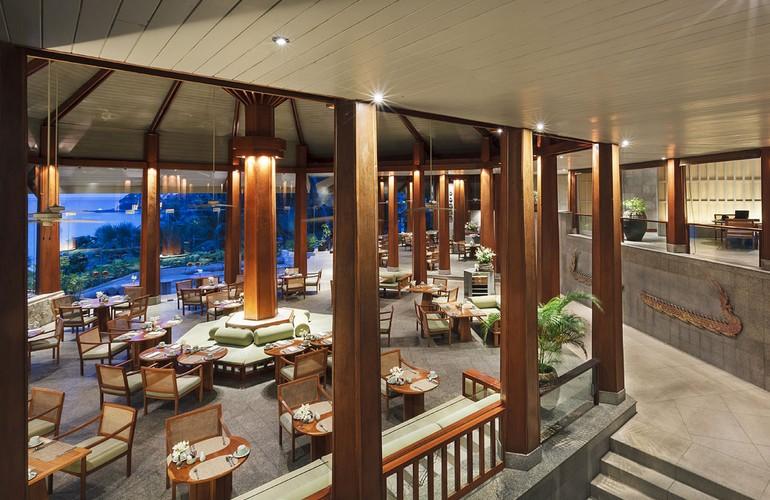 Lomtalay Restaurant, The Surin Phuket