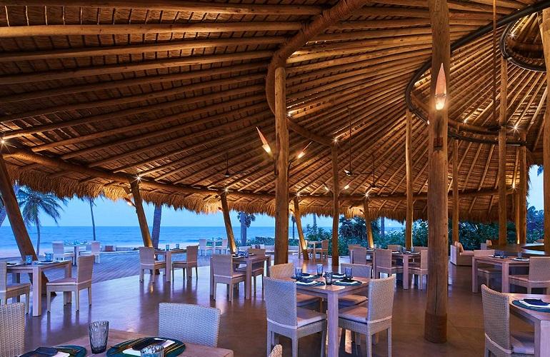 Restaurant, Jetwing Surf
