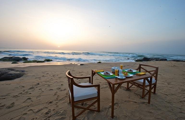 Beach dining, Kottukal Beach House by Jetwing