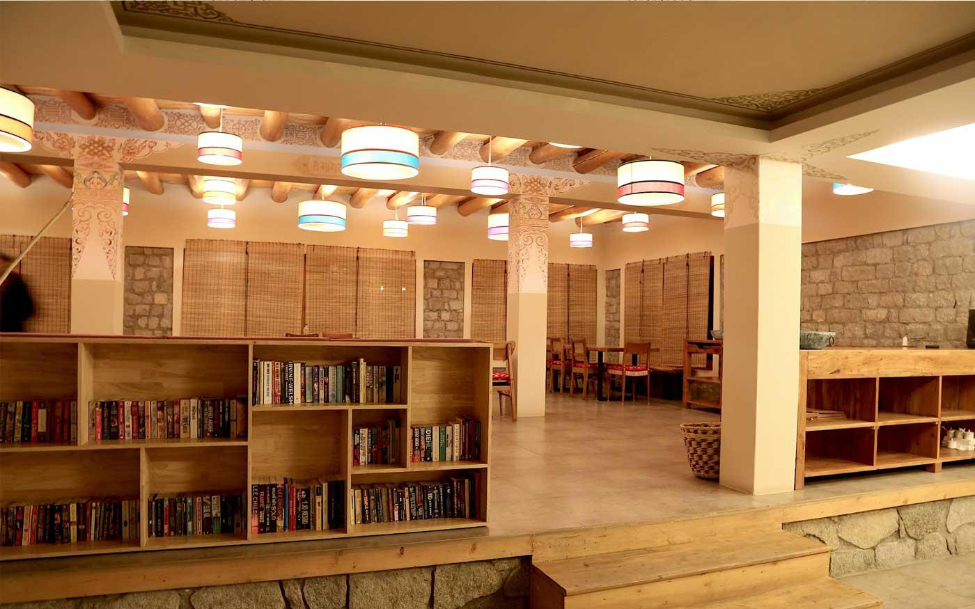 Library, Lchang Nang