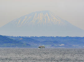 Mount Yotei, Lake Toya