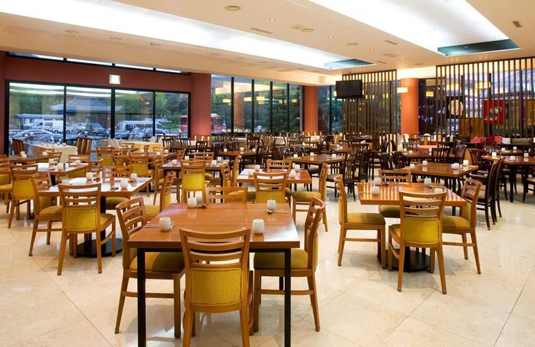 Arirang Korean Restaurant, Commodore Hotel