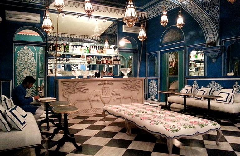 Bar, Narain Niwas Palace