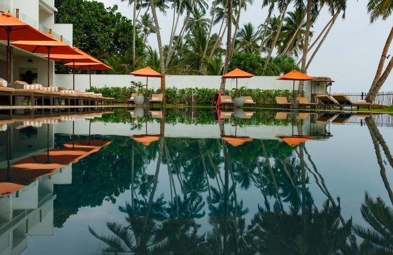 Swimming Pool, KK Beach