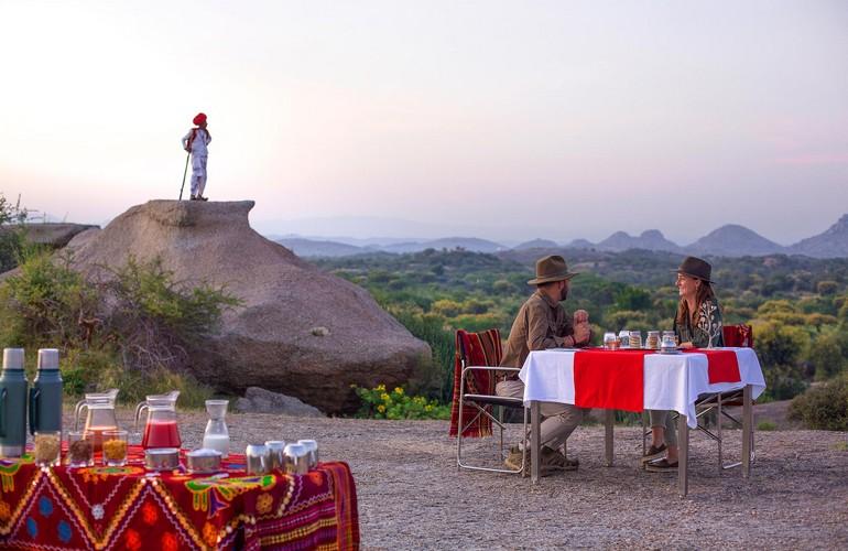 Dining, Sujan Jawai