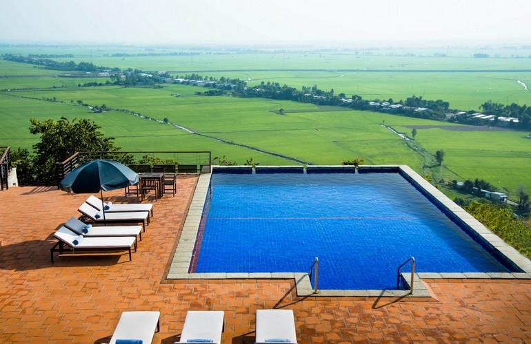 Swimming Pool, Victoria Nui Sam Lodge