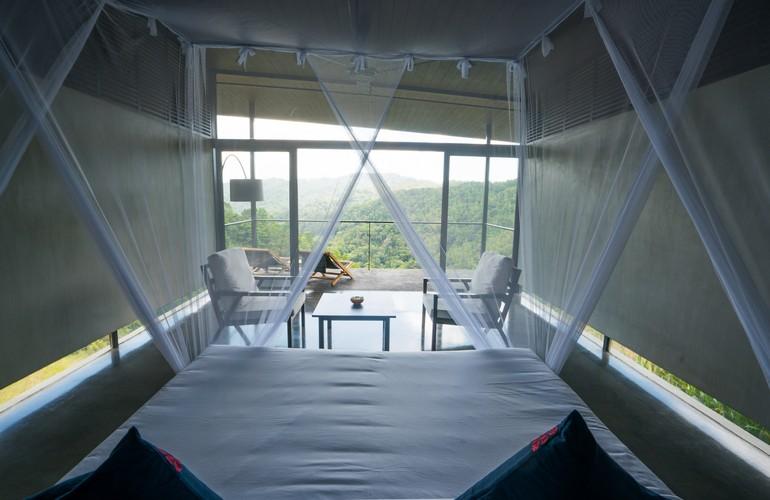 Bedroom, Santani
