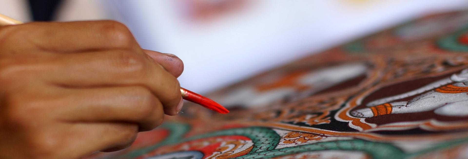 Sand-painting in Bagan