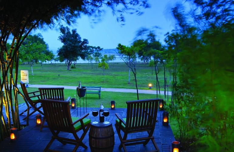 Outpost Bar, The Serai