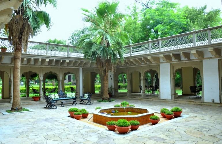 Courtyard, Taj Usha Kiran Palace
