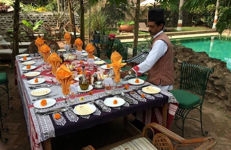 Dining, Ahilya Fort
