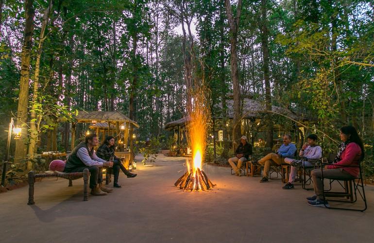 Fire Pit, Kanha Jungle Lodge