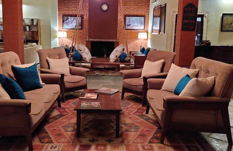Lounge, Bandhavgarh Jungle Lodge
