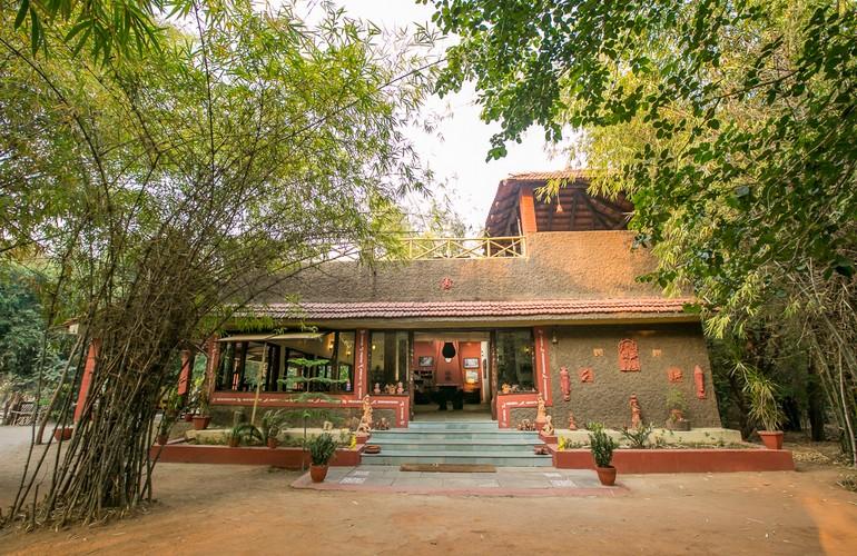 Bandhavgarh Jungle Lodge