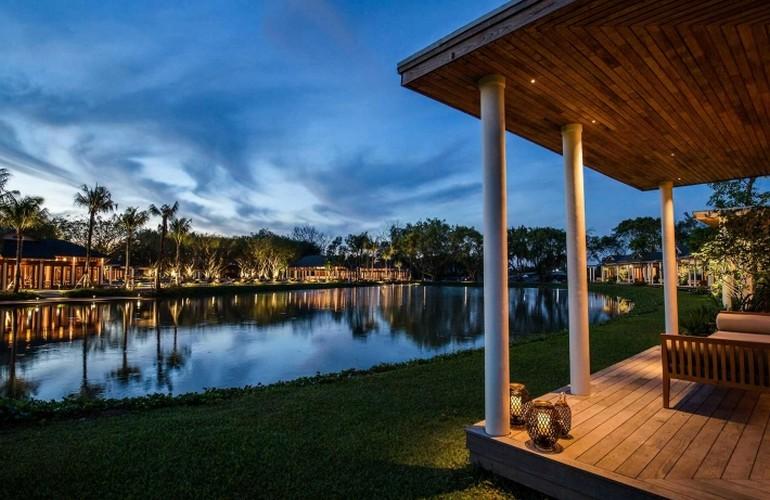 Lake Room Patio, Azerai Can Tho