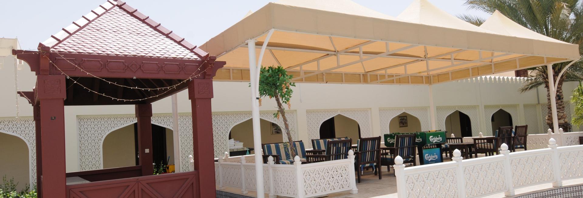 Falaj Daris Hotel