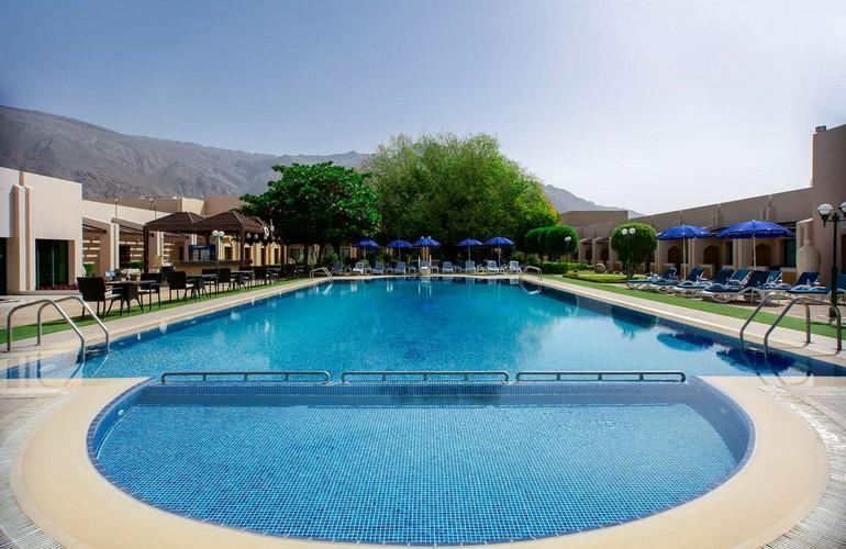 Swimming Pool, Golden Tulip Nizwa