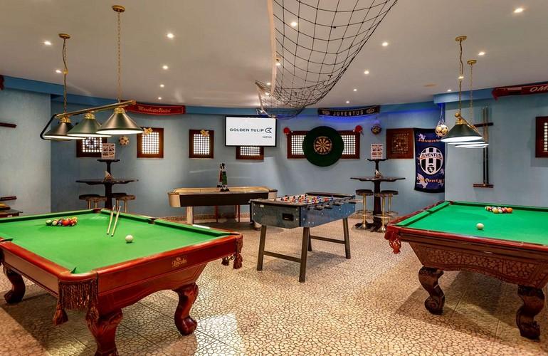 Pool Bar, Golden Tulip Nizwa