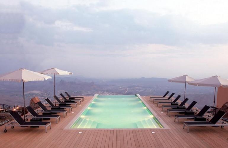 Swimming Pool, The View