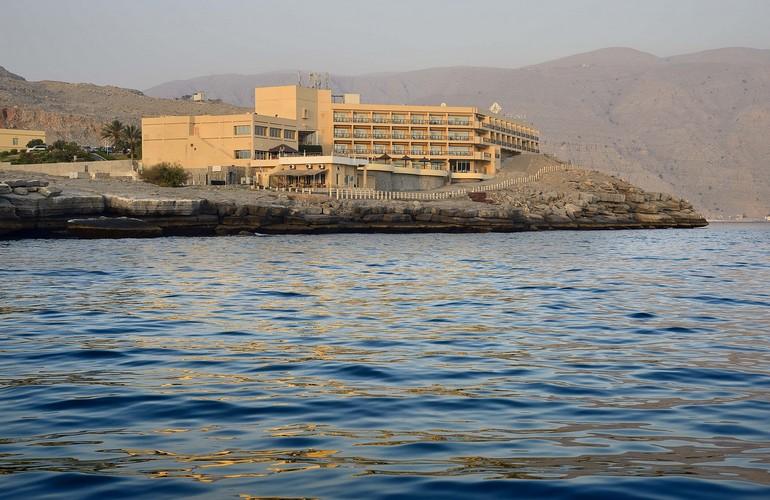 Exterior, Atana Khasab 