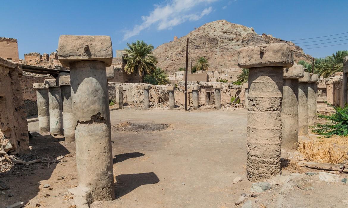 Ruins of an old souq in Ibra Old Quarter