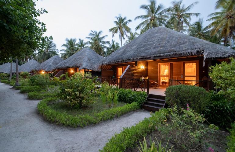 Garden Villas, Bandos