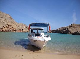 Private boat tour, Muscat