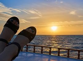 Sunset cruise, Maldives