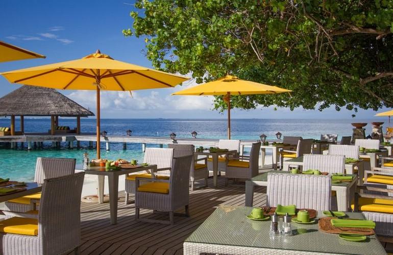 Riveli Restaurant, Angsana Ihuru
