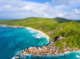 Coastline, La Digue