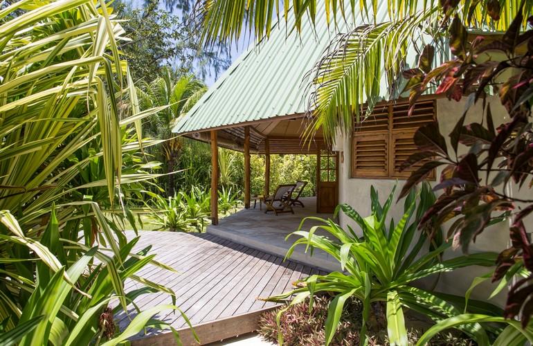 Beach Cottage, Denis Private Island