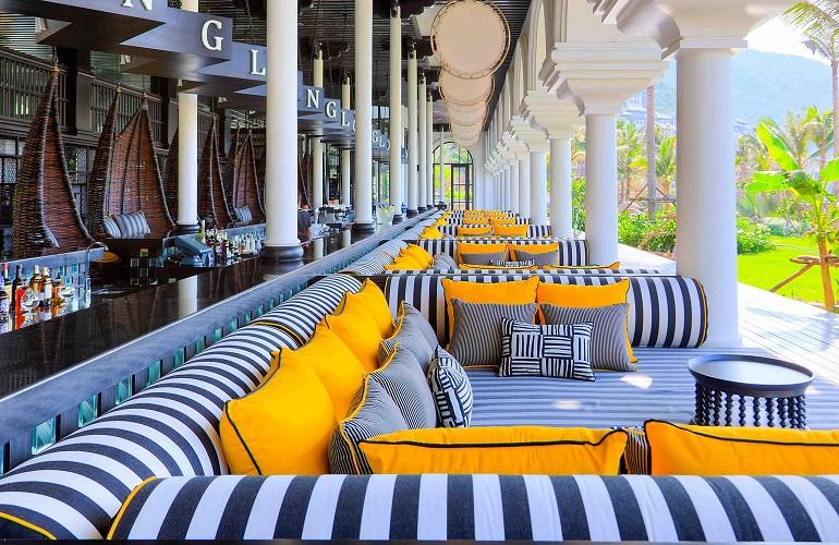 Long Bar, InterContinental Danang Sun Peninsula Resort