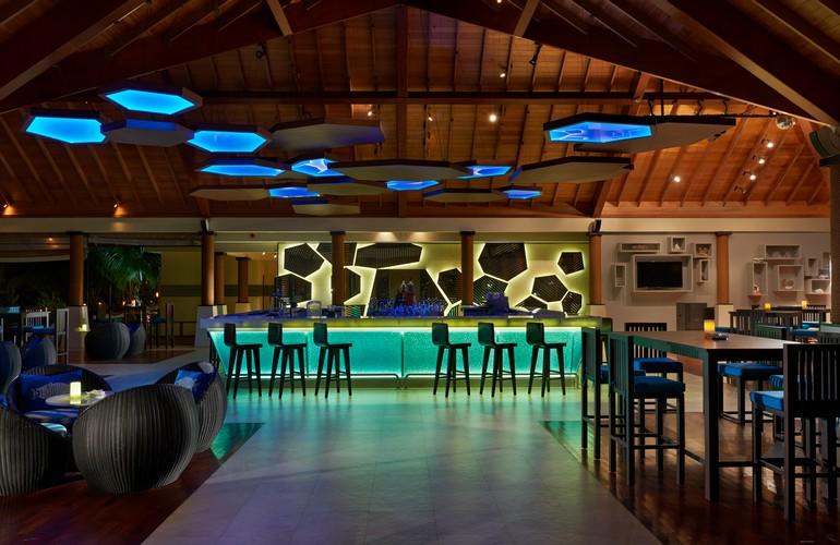 Lo Brizan Bar, Hilton Seychelles Labriz Resort & Spa
