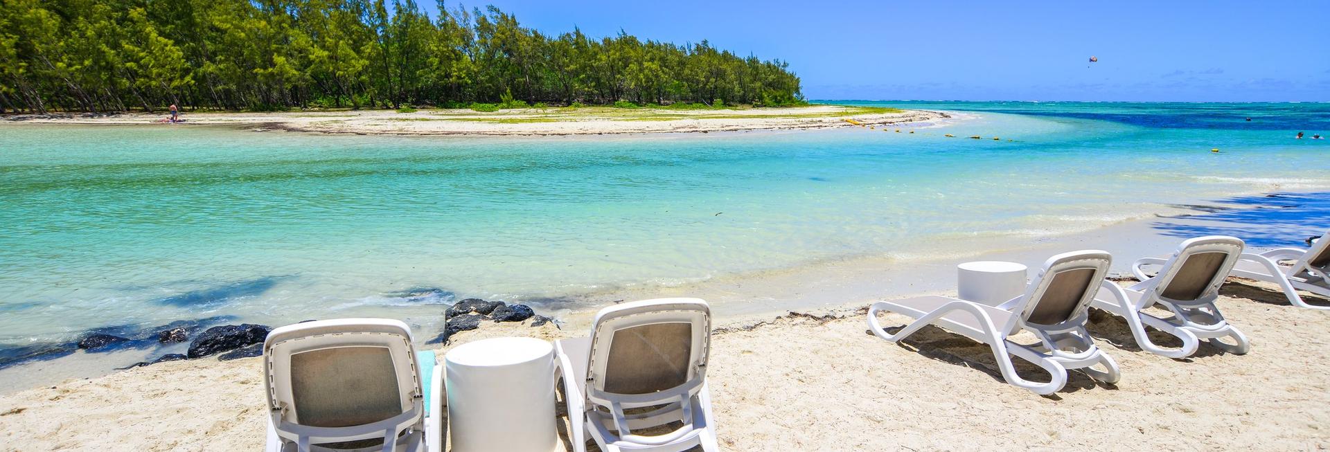 Beach, Ile Aux Cerfs