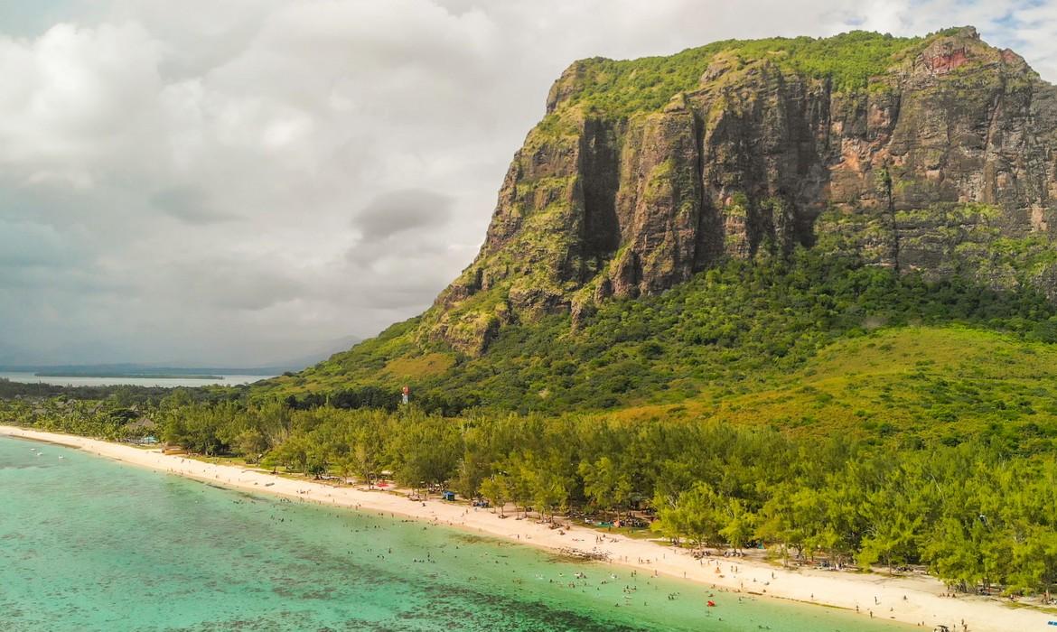 Beach & coastline, Le Morne Peninsula